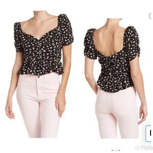 ⚡️⚡️ASTR THE LABEL Short Sleeve Top Floral Print Sweetheart Neckline Medium